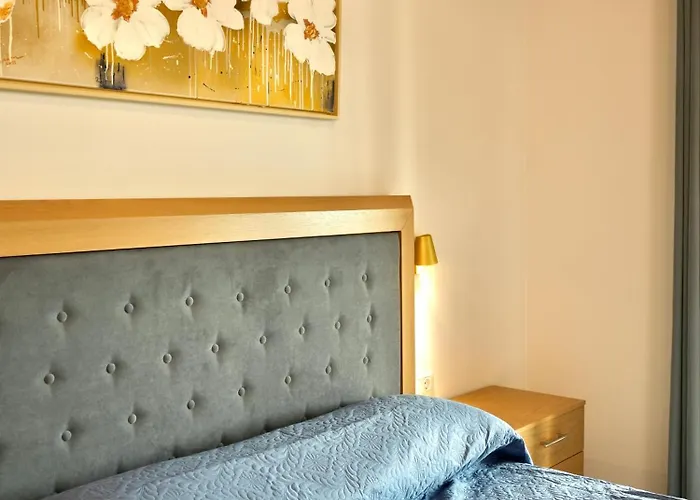 Anna's Corfu Escape 3 *